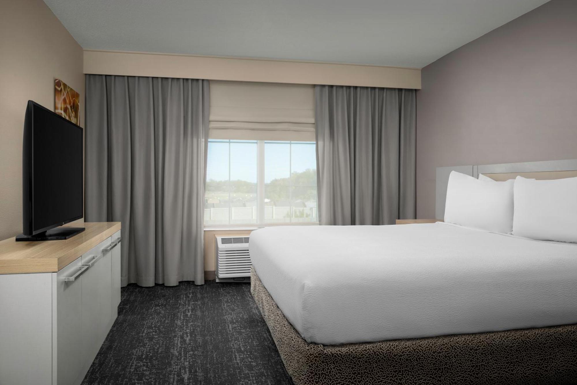 Hilton Garden Inn Fredericksburg Exteriör bild